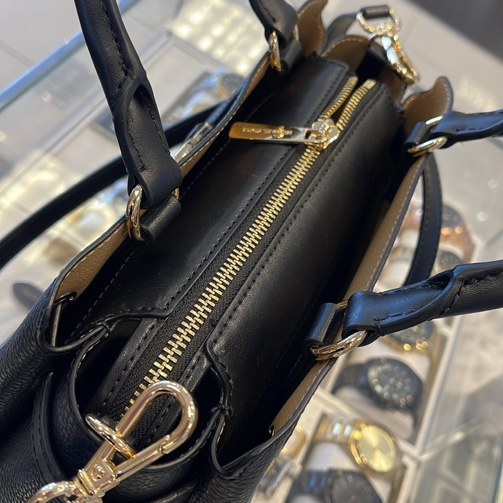 Michael Kors Reed Small Satchel Crossbody Center Zip Bag
Color: Black
NWT - Picture 9 of 16
